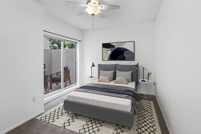 Building Photo - Lusso Lofts - Live work Town-home