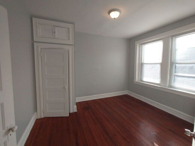 Foto del edificio - 307 Dolphin St