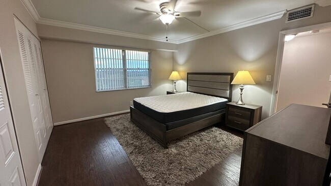Foto del edificio - 3300 W Rolling Hills Cir