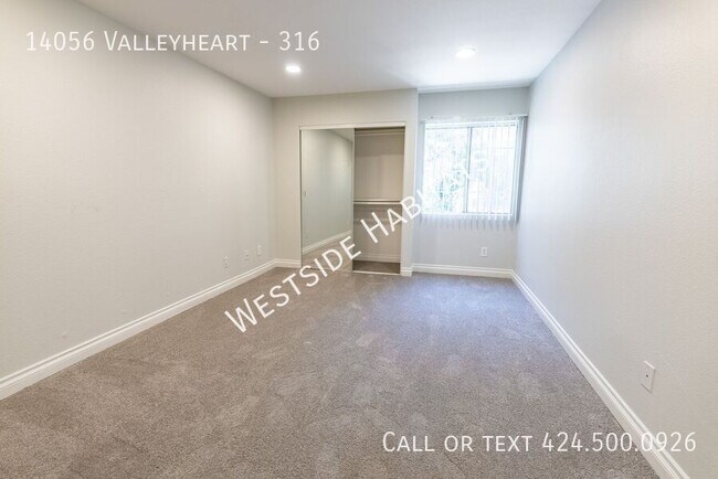 Foto del edificio - 14056 Valleyheart Dr