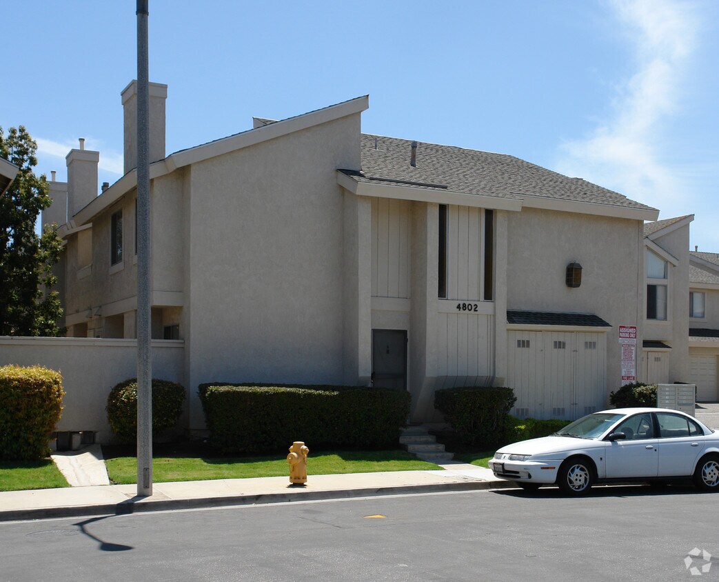 Primary Photo - 4802 James Cir