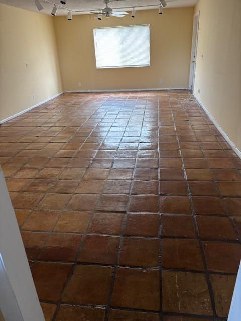 Foto del edificio - 2820 Tennis Club Dr