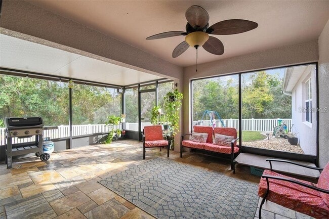 Building Photo - 199 Pine St