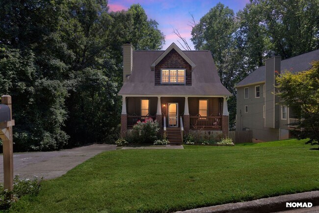 Foto del edificio - Charming 3BR House in Atlanta