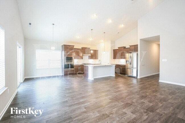 Foto del edificio - 6612 Laurelwood Dr