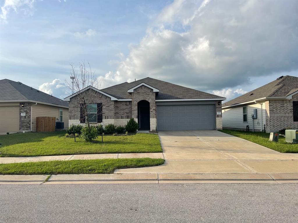 Primary Photo - 211 Pecos Dr