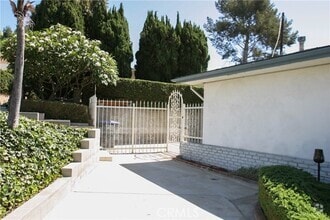 Building Photo - 1232 Dell Dr