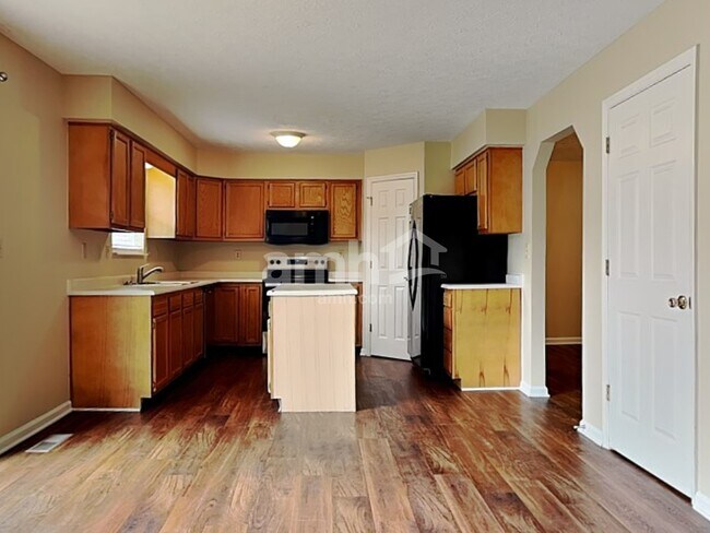 Foto del edificio - 45 Saddle Creek Ln