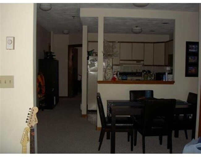 Building Photo - 170 Highland Ave