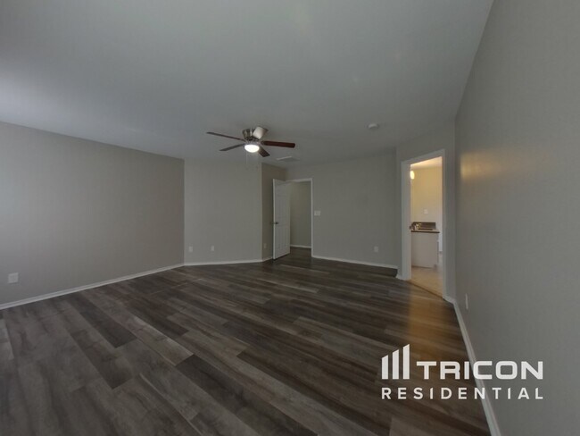 Building Photo - 2721 Buckleigh Dr