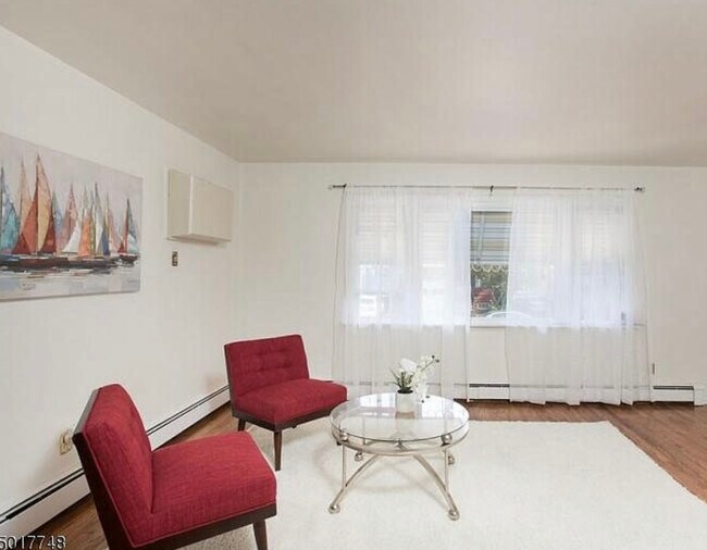 Living room - 260 Indiana St