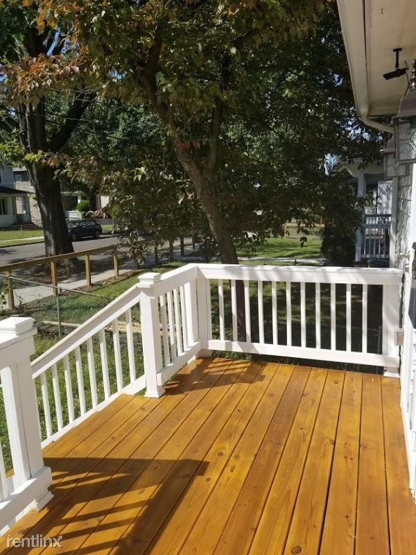 Building Photo - 4 br, 3.5 bath House - 4426 Ord St NE