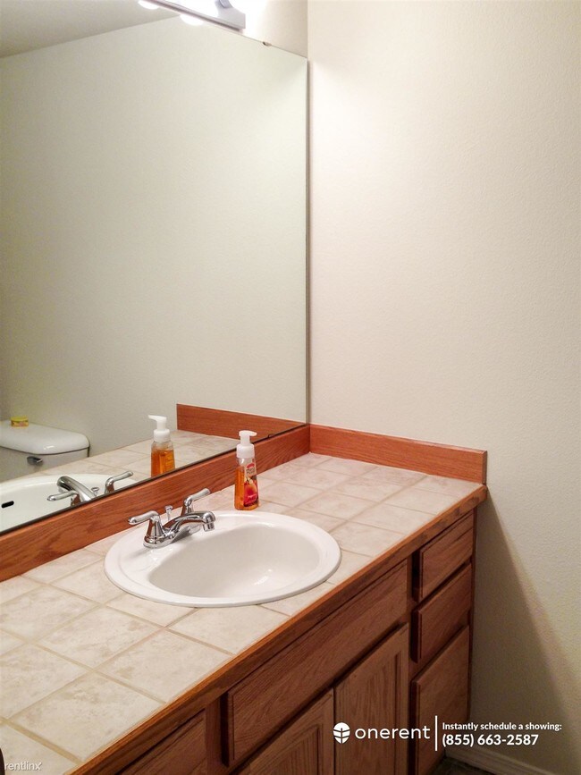 Building Photo - 1009 112th St SE