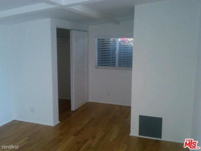 Foto del edificio - 1 br, 1 bath Condo - 20202 Pacific Coast H...