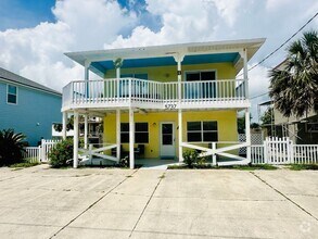 Building Photo - 5737 Rudolph Ave