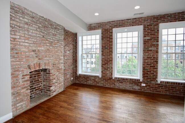 Building Photo - 1317 Fairmont St NW
