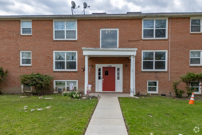 Foto del edificio - Orchard Park Road Apartments