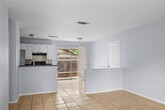Foto principal - 320 Lake Creek Cir