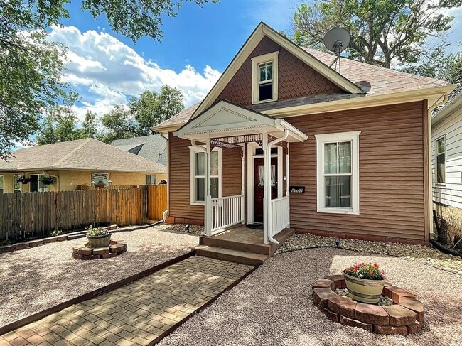 Building Photo - Charming home in the heart of Old Colorado...
