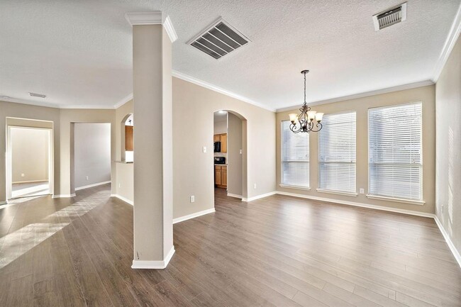 Building Photo - 15002 Live Oak Bend Way