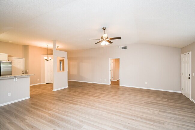 Foto del edificio - 1368 High Plains Dr W