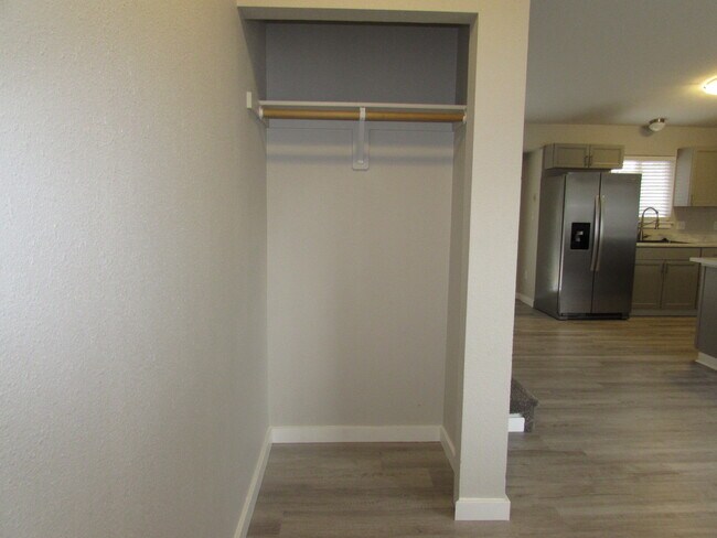 Building Photo - 2899 Jean Ln