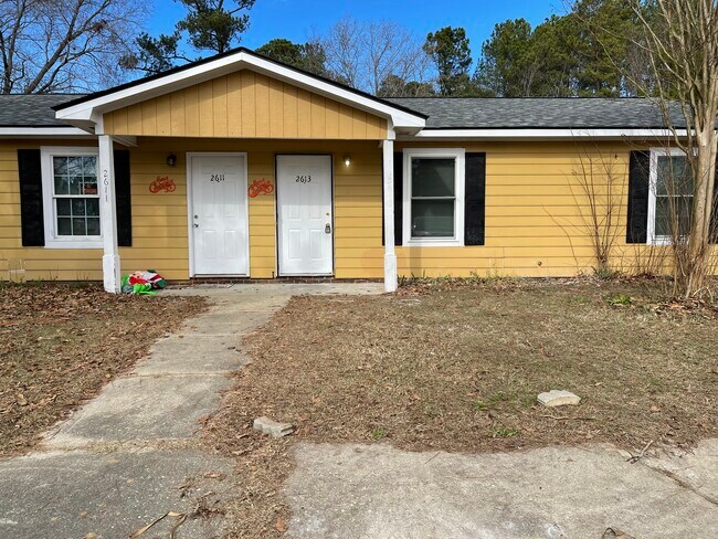 Building Photo - 2613 Graham Rd
