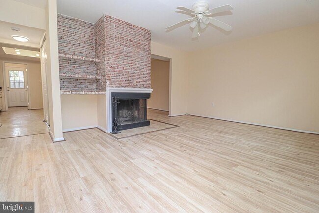 Foto del edificio - 1709 Granite Ct