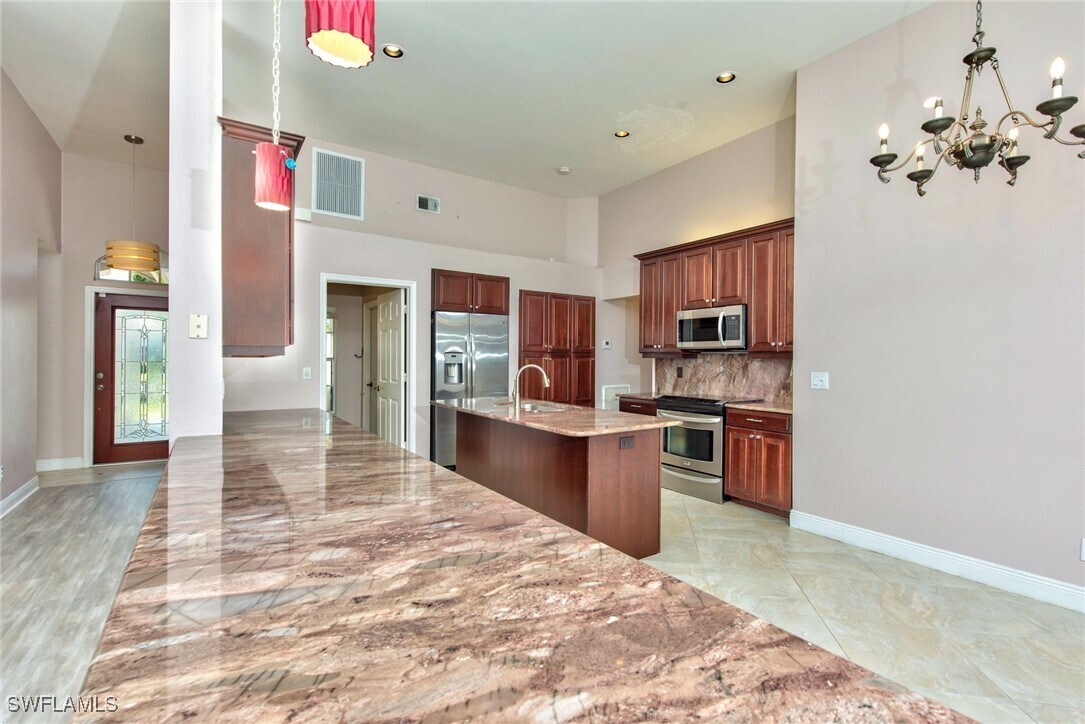Foto principal - 691 Melville Ct