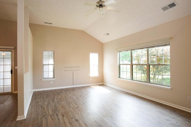 Foto del edificio - 4228 Hampton Ridge