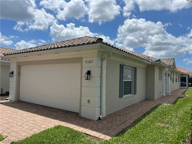 Foto del edificio - 4167 St George Ln