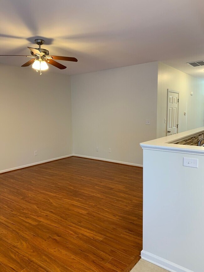 826 Central Park Ave, Greensboro, NC 27407 Townhome Rentals in