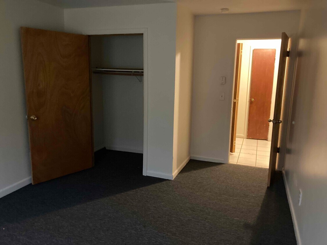 Dormitorio - 170 Canton St