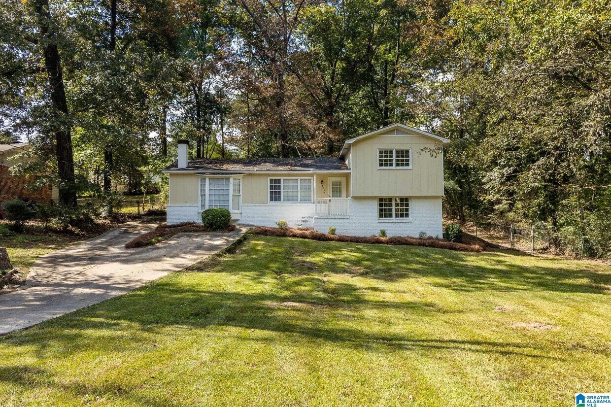 Primary Photo - 2344 3rd Way NE