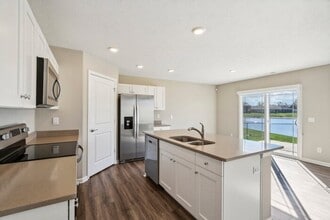 Building Photo - 722 Marsh Aster Dr