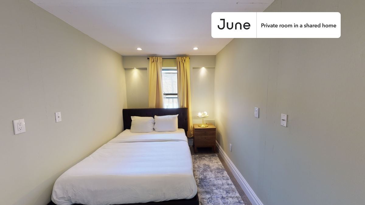 Private bedroom in 3 bed/1 bath Home - Private bedroom in 3 bed/1 bath Home