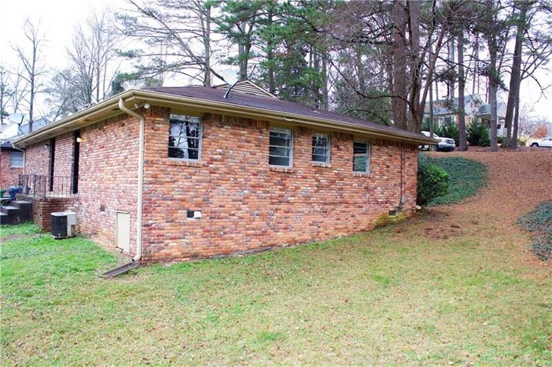 Primary Photo - 2908 Skyland Way NE