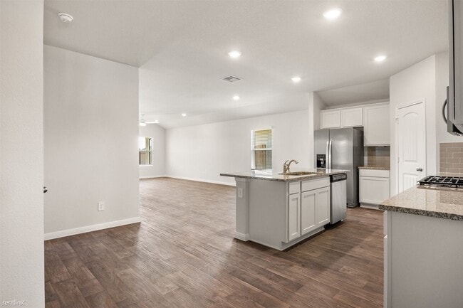 Building Photo - 4 br, 2 bath House - 308 Belmont Place