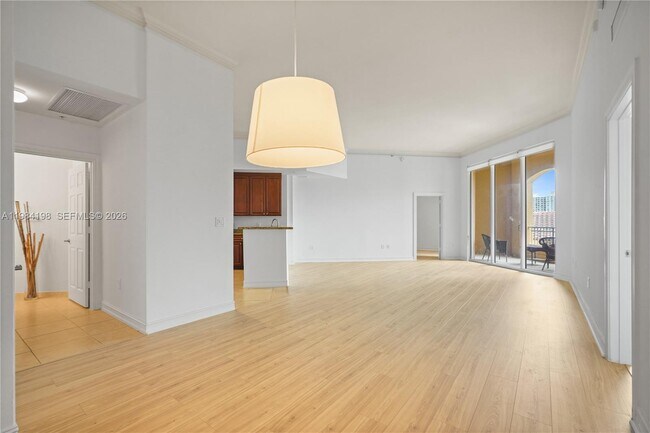 Foto del edificio - 3001 NE 185th St