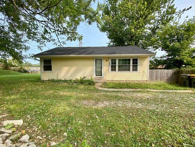 Building Photo - 600 W Cherokee Dr