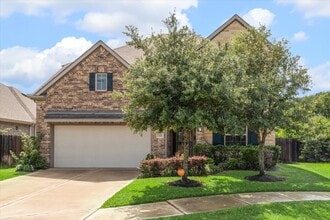 Building Photo - 1535 Giles Dr
