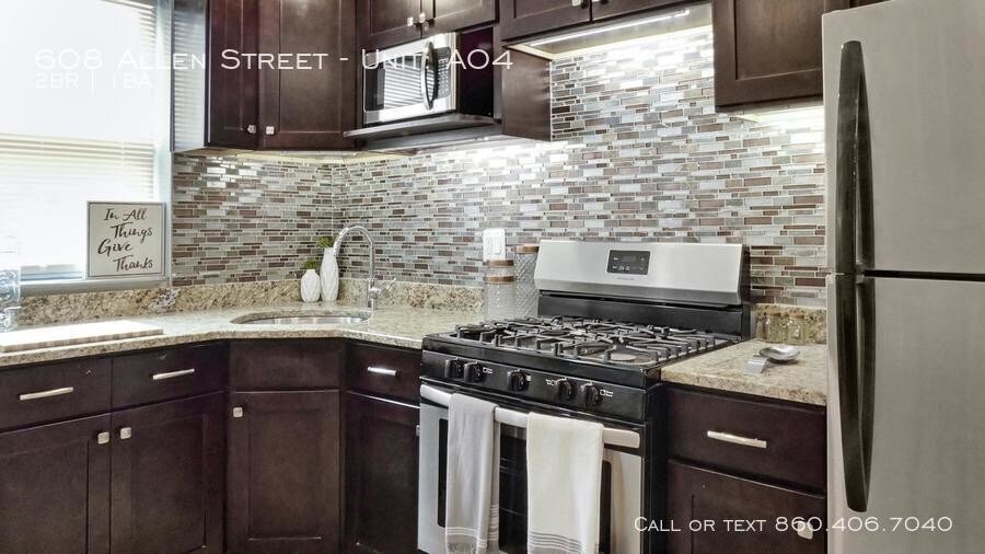Foto principal - 608 Allen St