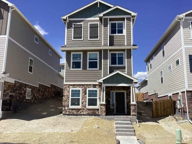 Building Photo - 26153 E Calhoun Pl