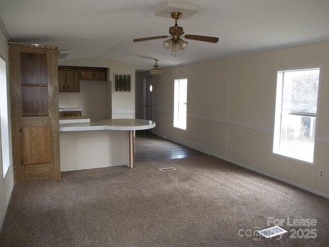 Foto del edificio - 146 Thornwood Ln