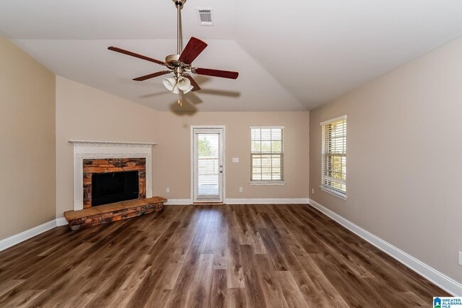 Building Photo - 1020 Brookhaven Dr
