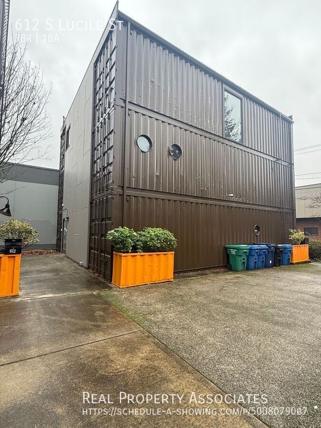 Building Photo - 612 S Lucile St