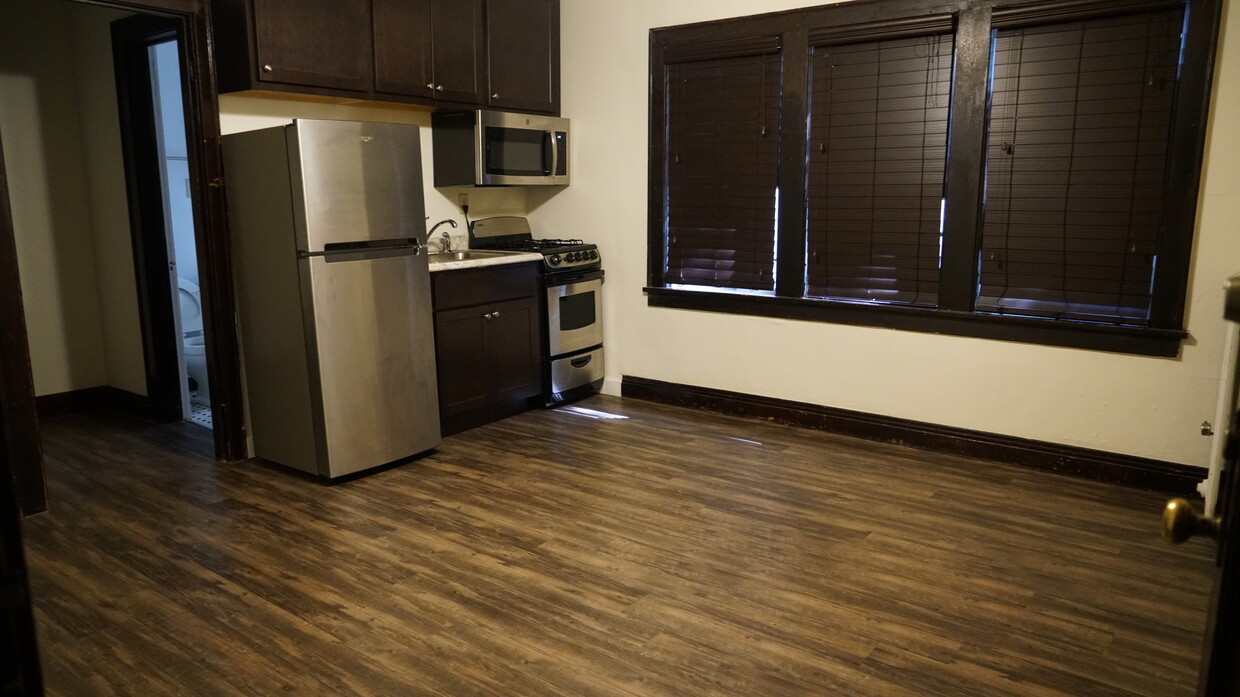 Foto principal - 2086 Marshall Ave