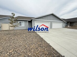 Building Photo - 2507-2509 S 47th Ave