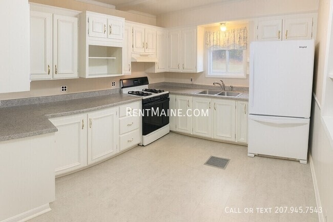 Foto del edificio - 619 Main Rd