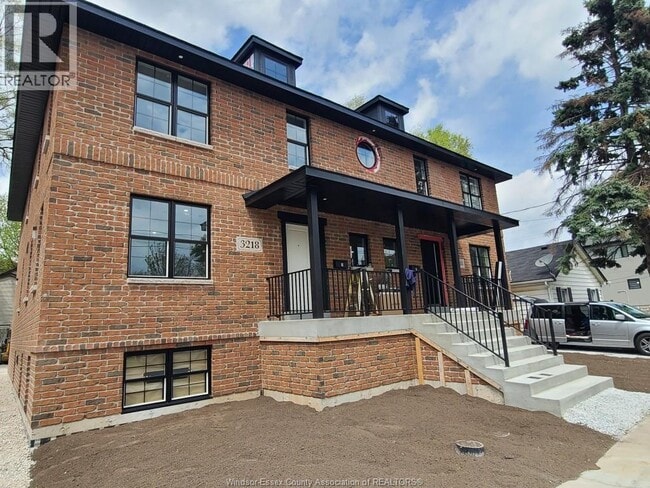 Building Photo - 3218 Baby St